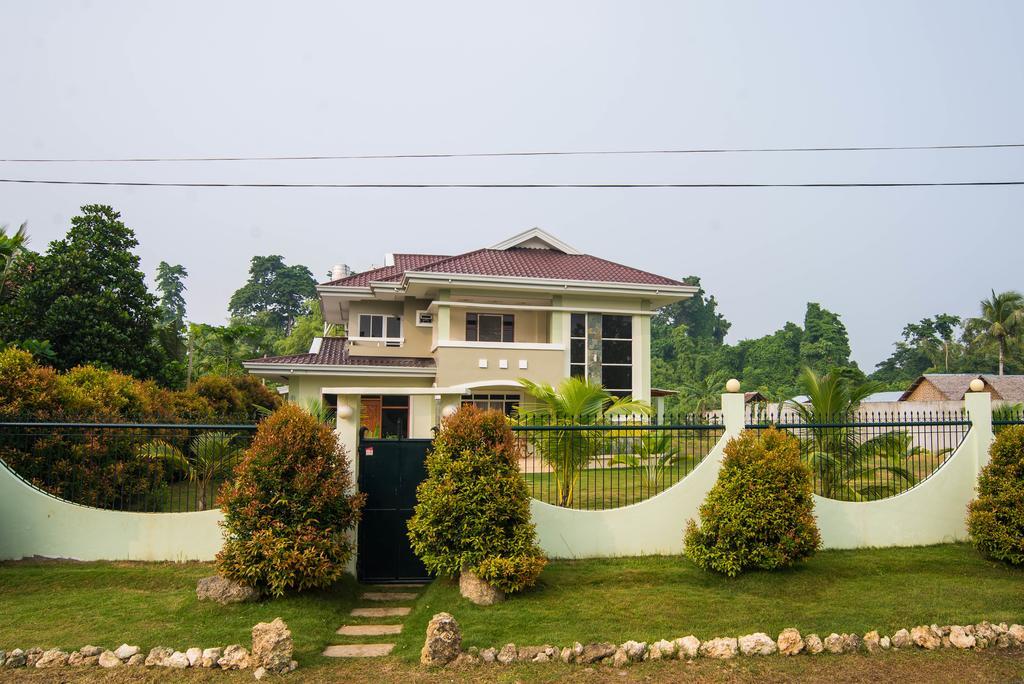 פנגלאו Oasi Fiore Bed & Breakfast מראה חיצוני תמונה